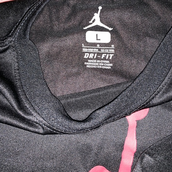 Kids Jordan Nike long sleeve dri fit shirt - Picture 4 of 4